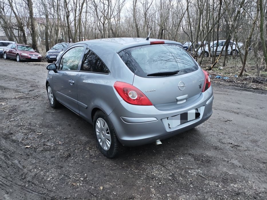 Opel Corsa D  2007