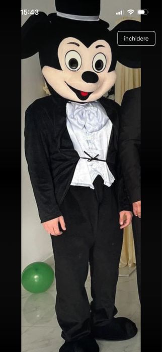 Costum mickey in stare  foarte buna