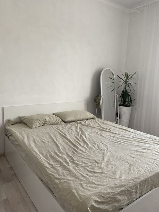 Кровать двухспальняя