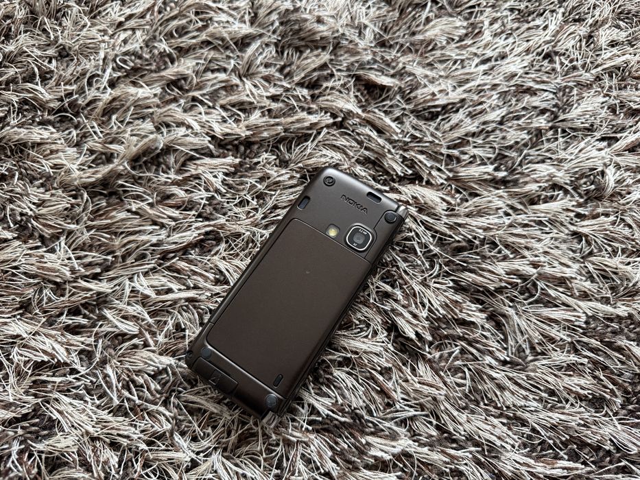 Nokia  E90 Comunicator in stare foarte buna!De colectie!