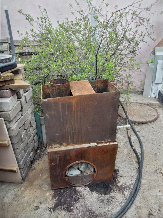 Продается каминка для бани с баком