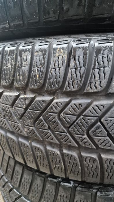 275 35 21 Pirelli 2022 2 anvelope iarna ca noi
