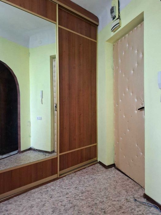Продается 3-комнатная квартира