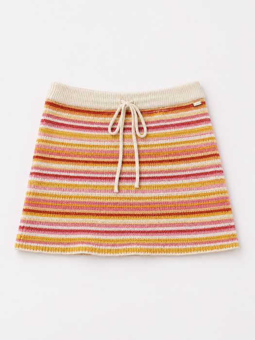 Пола на pull and bear