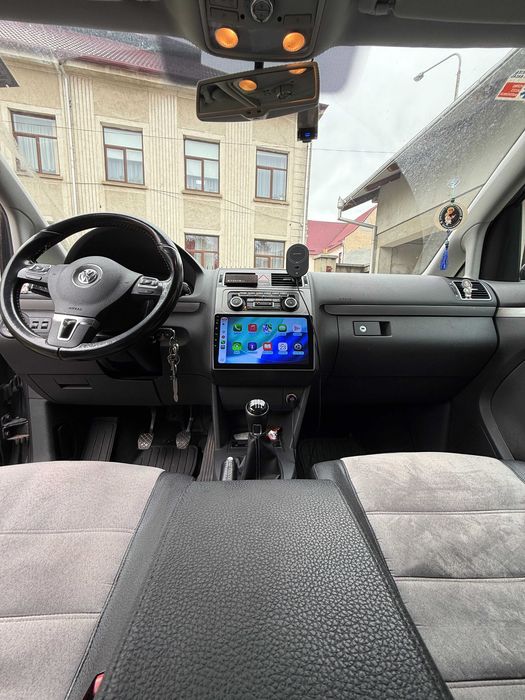 VOLKSWAGEN Touran 2012 — imagine 5