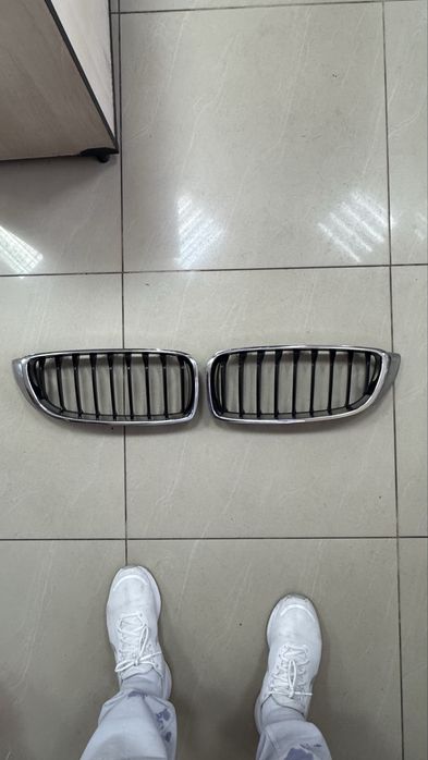 Решетки бъбреци F32 , F33 , F36 4 серия оригинални комплект