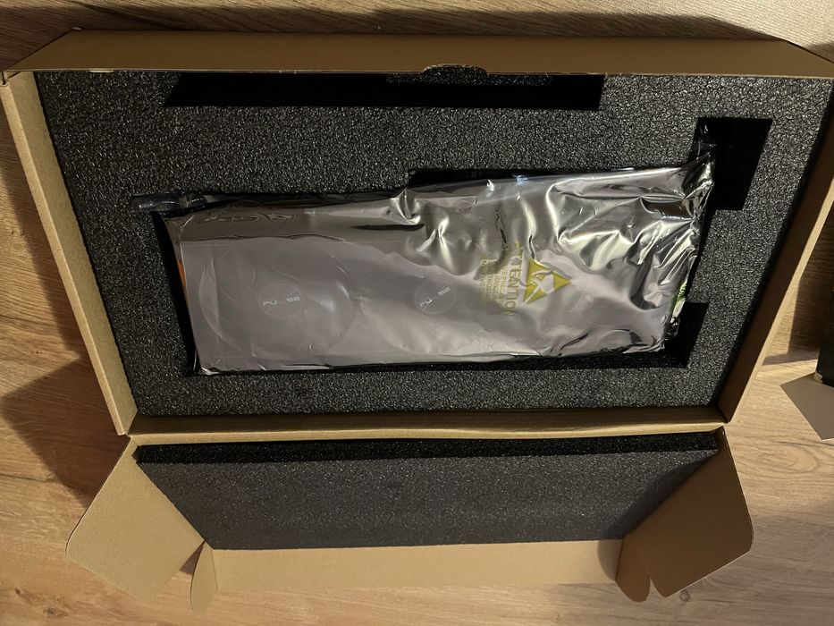 НОВА Геймърска Видеокарта Sapphire Pulse AMD Radeon RX6800 16GB