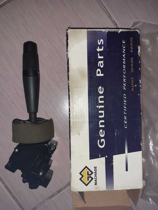 Превключвател на светлини за автомобил.