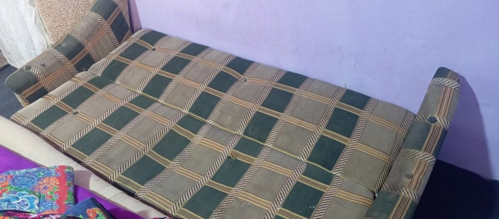 Диван  кресло сотилади