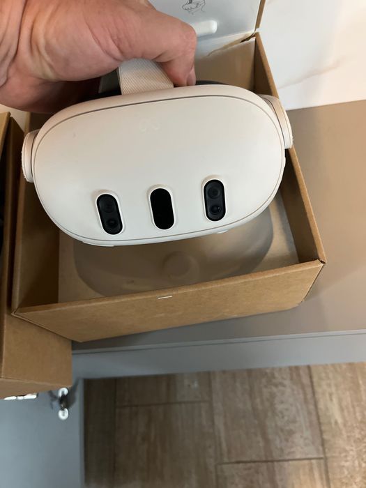 Meta Quest 3 VR очила 128GB – КАТО НОВИ