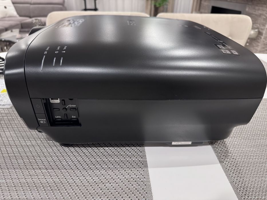 Epson TW9400 4К проектор за домашно кино