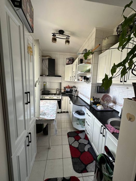 Продаётся квартира 3 Комнатная Мирзо улугбек район, Mirzo Ulugbek 3kv