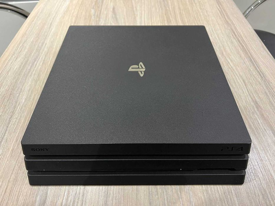 Sony PlayStation 4 Pro PS4 Pro Профилактиран и с нов лазер