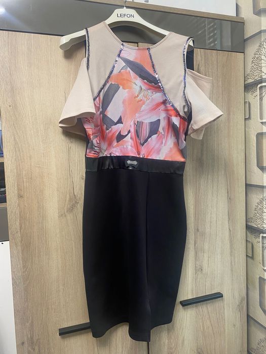 Дамски официални рокли