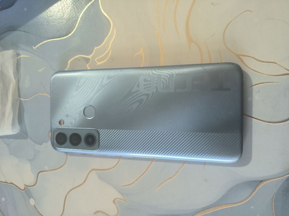 Продам телефон TECHNO pro 5 lte
