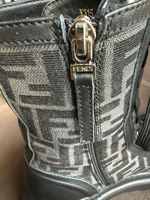 Дамски боти Fendi