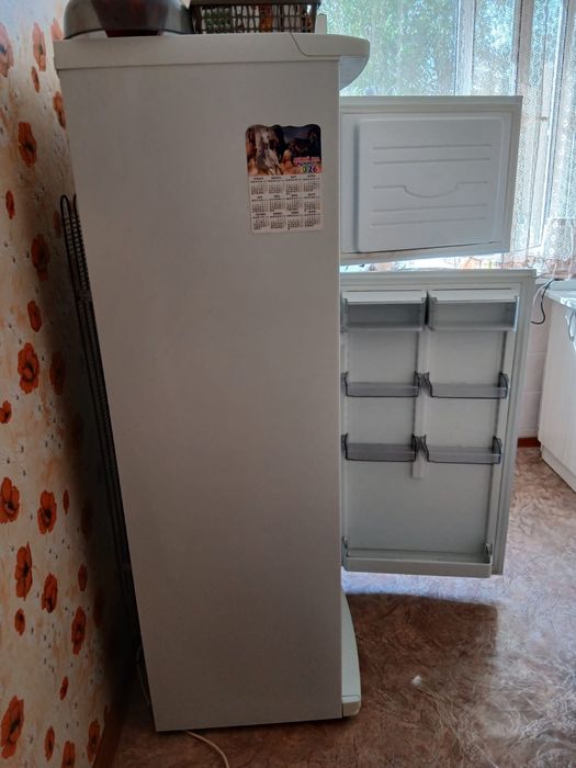 Продам холодильник atlant