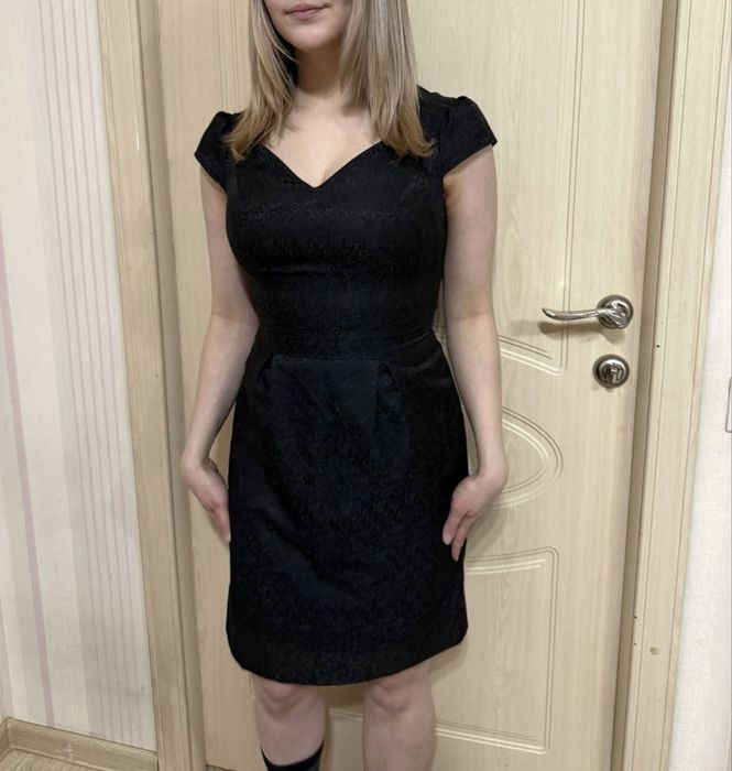 Платье S-M торг отдаю за бесценок