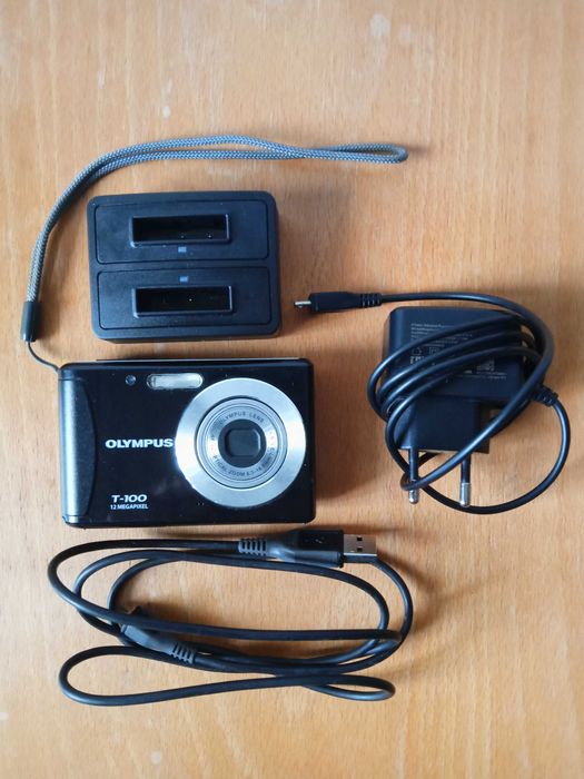 Фотоапарат OLYMPUS T-100