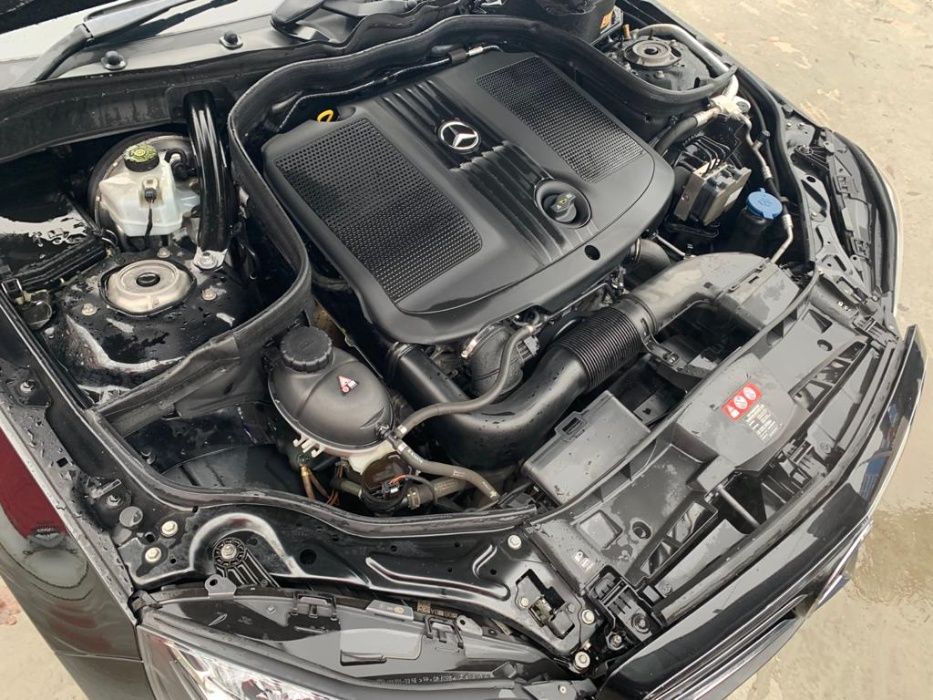 Dezmembrez mercedes e class w212 facelift/bara fata amg/bara spate/