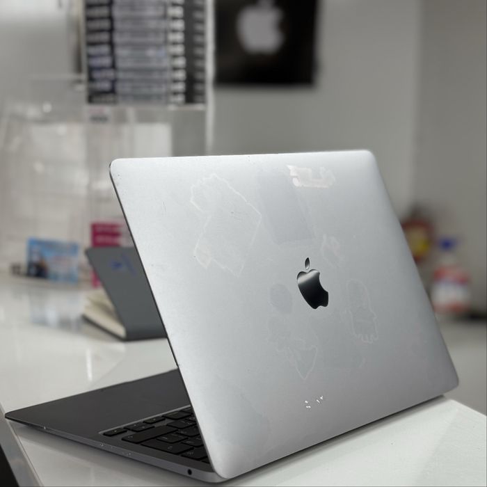 MacBook Air M1 2020