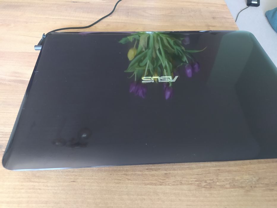 Лаптоп Асус K556QU