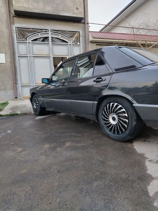 Продаются mercedes-benz 190