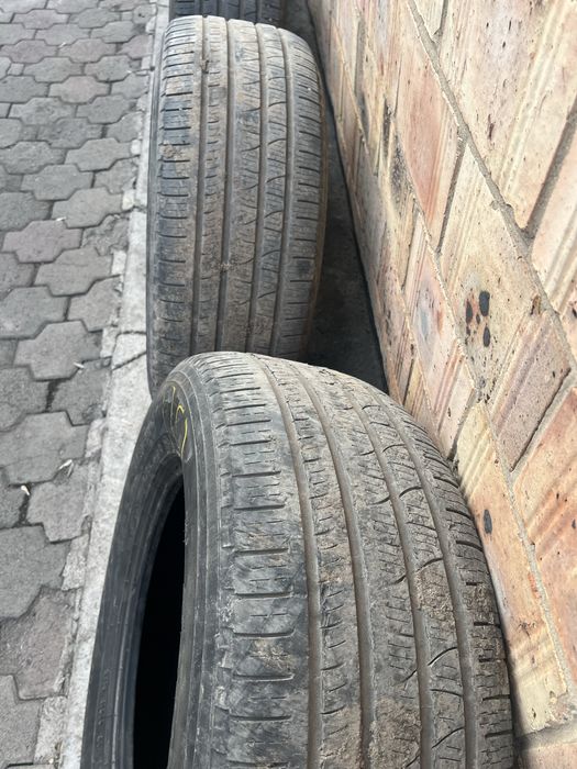 Продам резину б/у 265/65/17 Pirelli