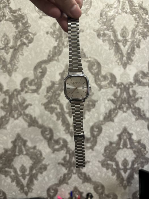 Часы наручные CASIO QUARTZ серебристые