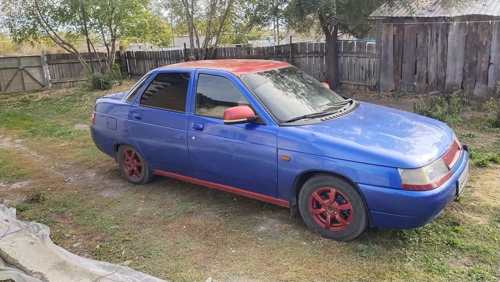 Продам машину ваз 2110