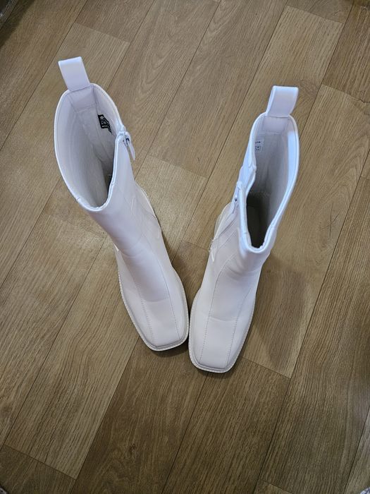 Дамски боти номер 39 нови