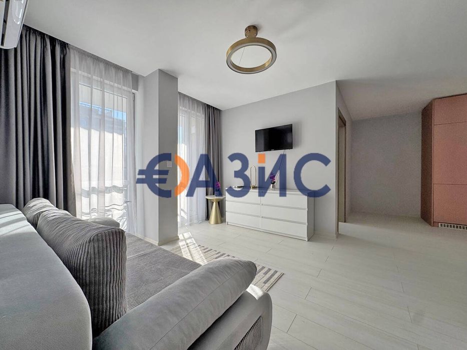 Продава се Тристаен апартамент в к.к. Слънчев бряг - 89 кв.м за 957 €/кв.м - Снимка #4
