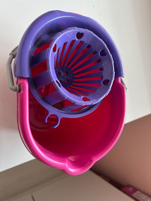 Кофа за миене на под и метла