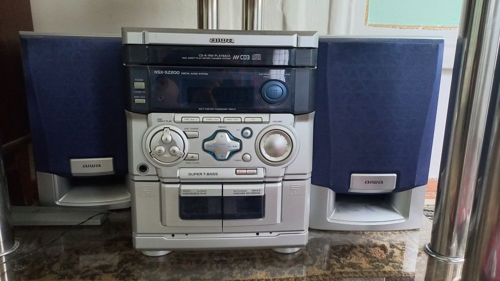 Продаётся Музыкальный центр Aiwa
