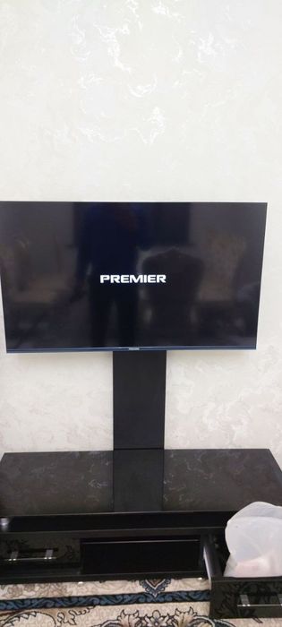 Televizor 43 Premier smart sotiladi.