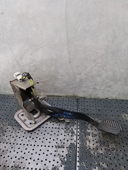 Pedala frana jeep compass mk49 04877076aa