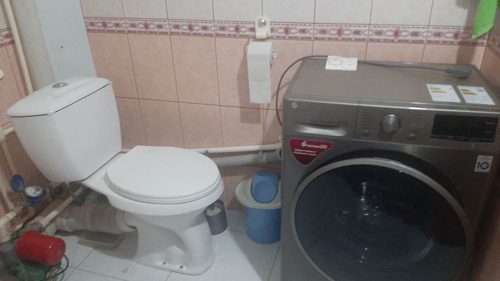 Kogon shaxar Kbshda 4 xonalik dom srochniga Sotiladi