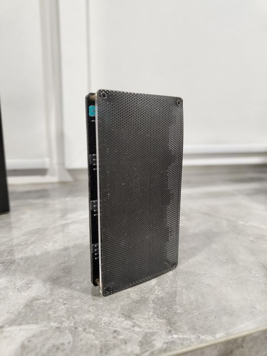 Хаб на 8 вентиляторов с ARGB