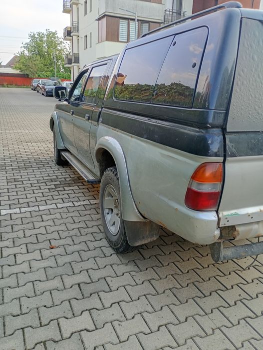 Vând Mitsubishi L200