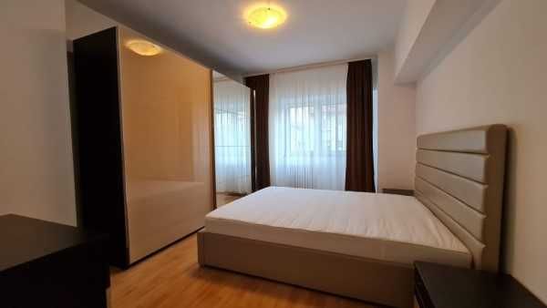 Inchiriere Apartament 3 camere, decomandat, ultracentral  , 450 Euro