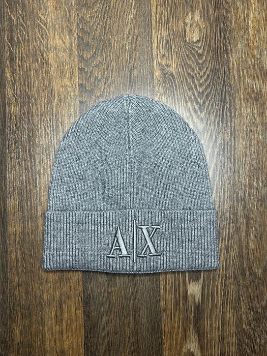 Продам брендовые шапки