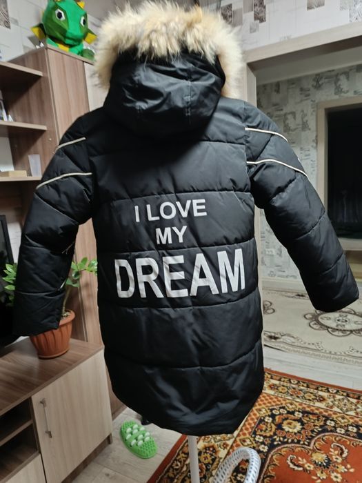 Продам зимний пуховик