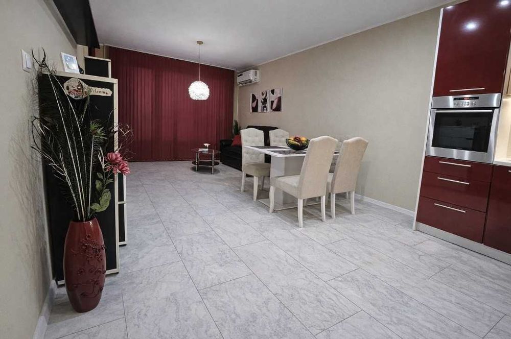 Дава се под наем Двустаен апартамент в София, Витоша - 68 кв.м за 717.06 € - Снимка #1