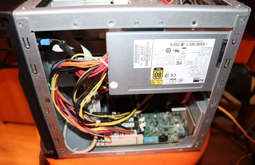 Mini Server Nas Supermicro A1SAI-2550F 16Gb DDR3 350W Gold 4 Bay 2xSSD