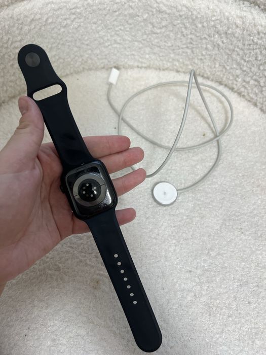 Продаю apple watch 7