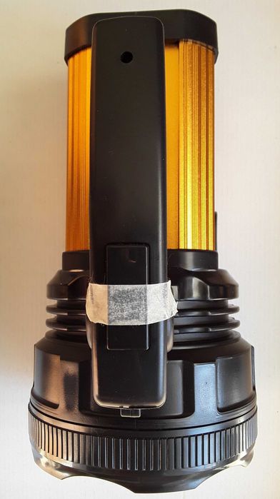 Мощен прожектор DAT AT-398