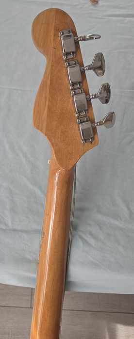 Бас китара Fender