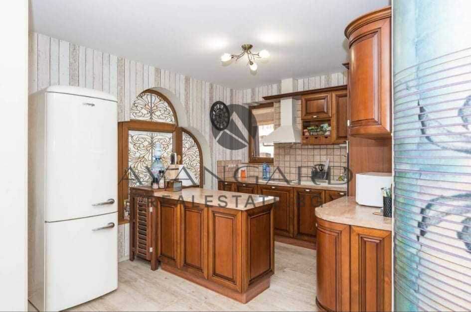 Продава се Тристаен апартамент в Пловдив, Остромила - 168 кв.м за 1399 €/кв.м - Снимка #3