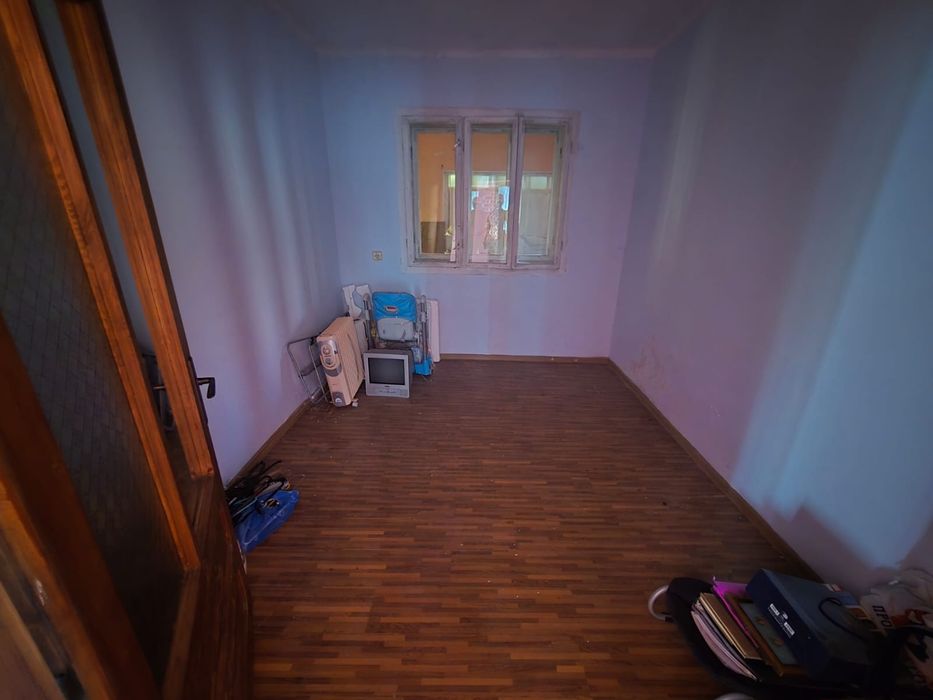 Casa  de  vanzare