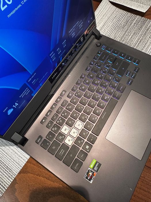 Продам Ноутбук Asus Rog Strix